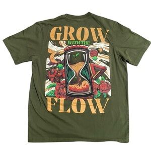 GROW WITH THE FLOW Graphic T Shirt Size Large Olive
